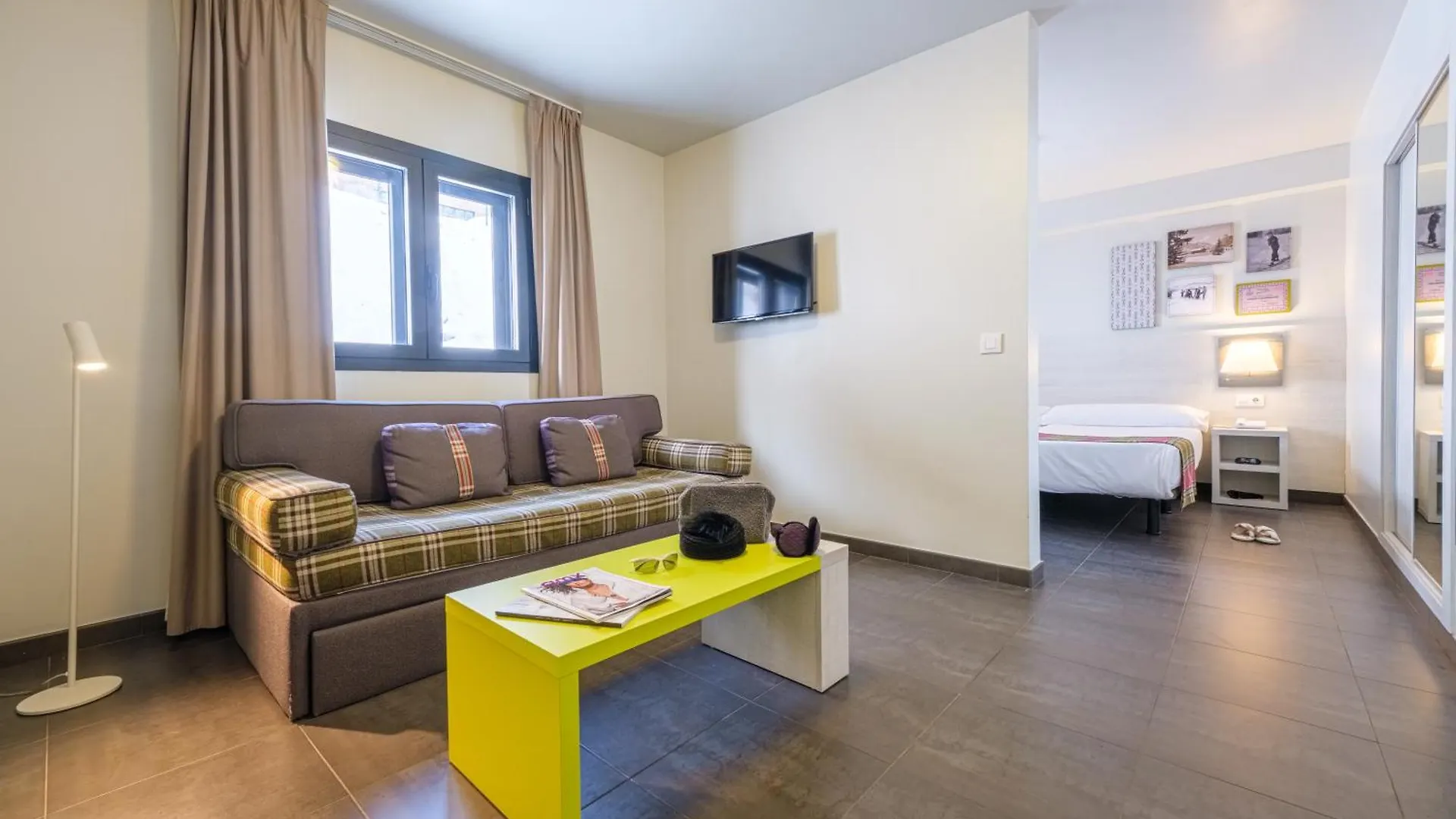 Hotel Cristina Pas De La Casa 3*,  Andora